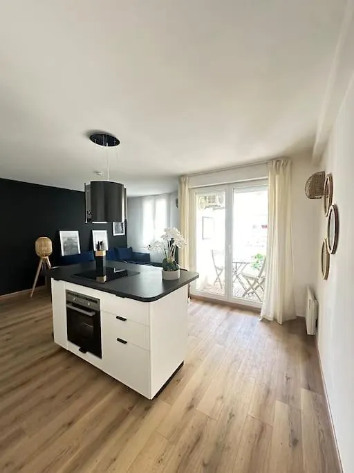 Appartement Neuf Et Renove Promenade Des Anglais Nice Apartment